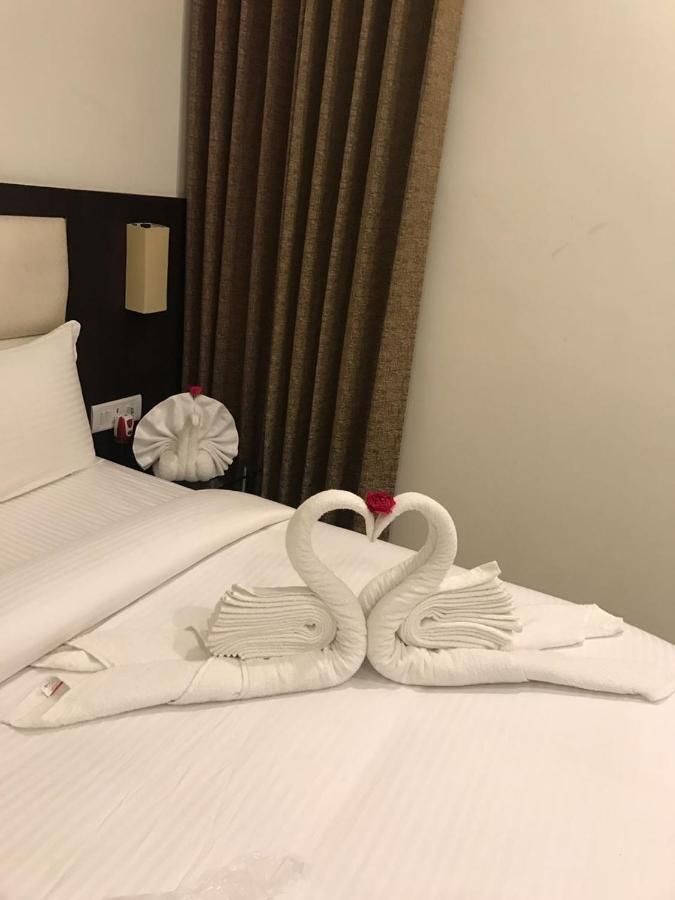 Hotel Anandi Inn Ballia Ngoại thất bức ảnh